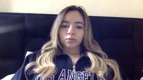 majo_gomezz online show from 18, 5, 2026