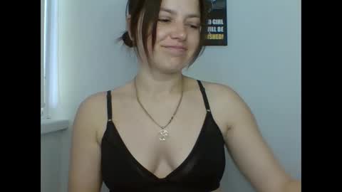 Snapshot of make_mesmile chatting on 15, 5, 2026 make_mesmile online show from 15, 5, 2026