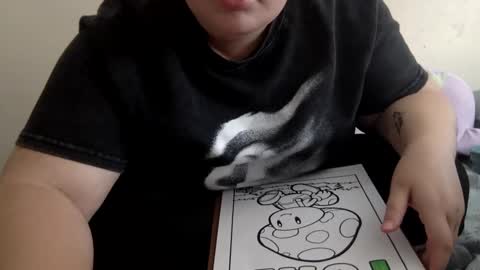 Snapshot of makemesquirt06 chatting on 17, 9, 2025 makemesquirt06 online show from 17, 9, 2025