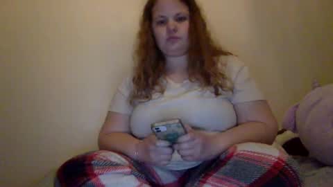 Snapshot of makemesquirt06 chatting on 23, 10, 2025 makemesquirt06 online show from 23, 10, 2025