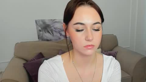 makeyouehappy online show from 23, 11, 2025