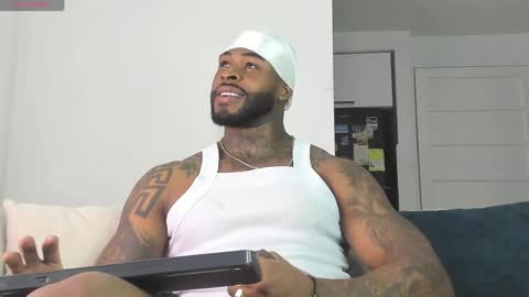 Snapshot of makonneen chatting on 31, 5, 2026 Makonnen online show from 31, 5, 2026