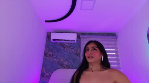 malaia thompson  online show from 19, 4, 2026