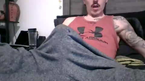 Snapshot of malemuscle11 chatting on 8, 2, 2026 Men online show from 8, 2, 2026