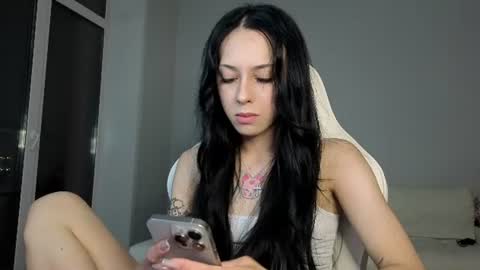 Snapshot of malenkiykamen chatting on 4, 7, 2026 piu online show from 4, 7, 2026
