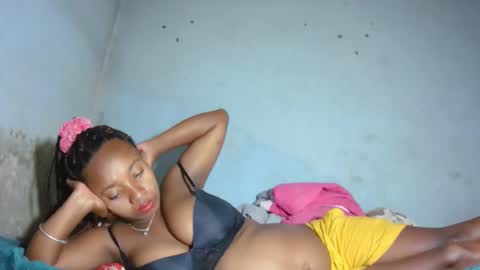 malinah01 online show from 9, 10, 2025