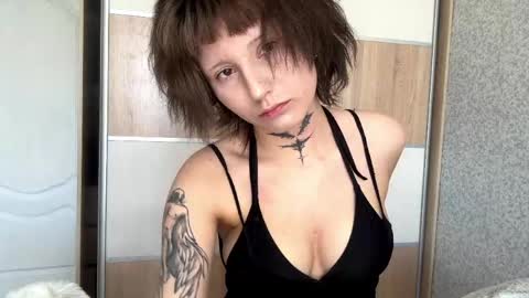 Eva online show from 15, 4, 2026