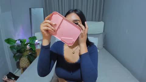 Snapshot of mallorygil chatting on 5, 1, 2025 Mallory online show from 5, 1, 2025