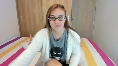 Snapshot of malucam_06 chatting on 5, 6, 2026 instagram nueela online show from 5, 6, 2026