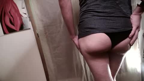 Anamalenka online show from 2, 2, 2025