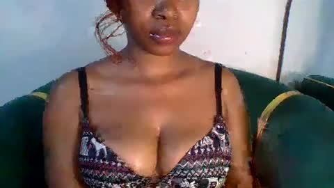 Snapshot of mamacita235045 chatting on 11, 7, 2026 mamacita235045 online show from 11, 7, 2026