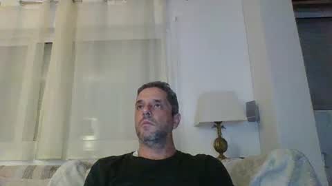 Snapshot of man211172 chatting on 5, 1, 2025 man211172 online show from 5, 1, 2025