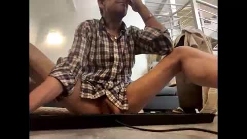 Snapshot of man38110 chatting on 26, 5, 2026 man38110 online show from 26, 5, 2026