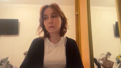 Mia online show from 5, 12, 2025