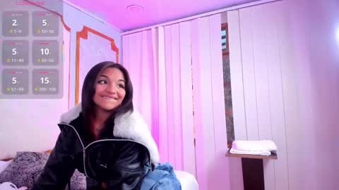 manelyk_evanss online show from 10, 9, 2025