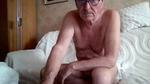 manes5858 online show from 18, 4, 2026