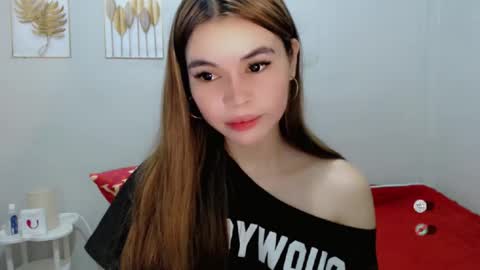 Snapshot of manilynforyou chatting on 2, 10, 2025 manilynforyou online show from 2, 10, 2025