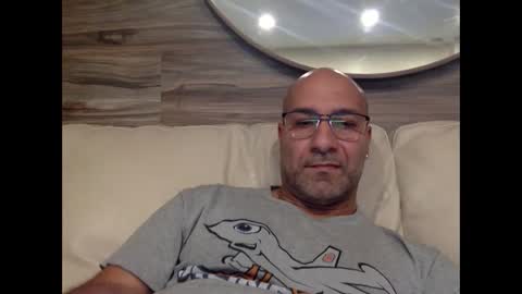 Snapshot of manny77977 chatting on 5, 12, 2024 david 77977 online show from 5, 12, 2024