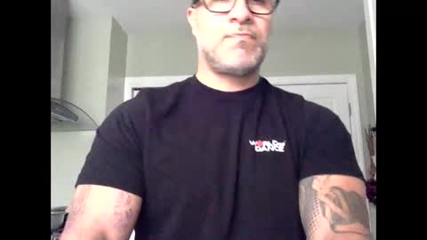 Snapshot of manny77977 chatting on 2, 12, 2025 david 77977 online show from 2, 12, 2025