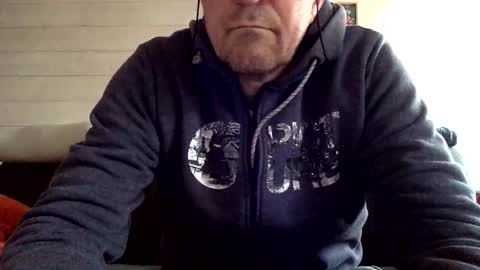 Snapshot of manpower2012 chatting on 28, 10, 2025 Manpo online show from 28, 10, 2025