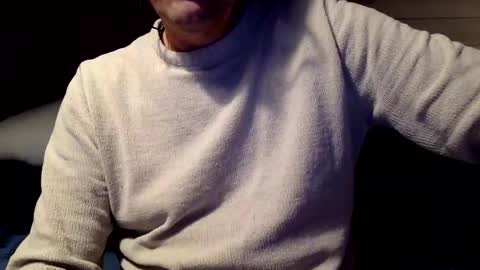 Snapshot of manpower2012 chatting on 4, 11, 2025 Manpo online show from 4, 11, 2025