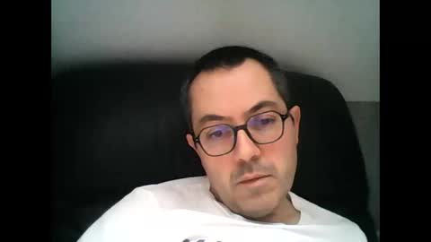 manu5933 online show from 4, 2, 2025