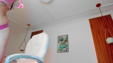 Manuela Miller           online show from 5, 1, 2026