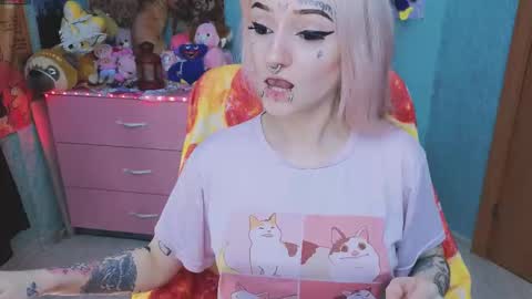 Snapshot of manuela_unicorn chatting on 3, 11, 2025 Manuela online show from 3, 11, 2025