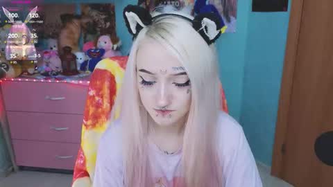 Manuela online show from 13, 11, 2025