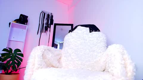 manuevans10 online show from 4, 12, 2025