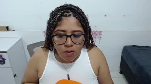 Mara Silk online show from 2, 12, 2025