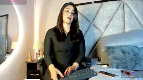 Mara Torres online show from 15, 3, 2026
