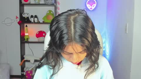 Snapshot of marcelinegh chatting on 12, 12, 2024 Marceline online show from 12, 12, 2024