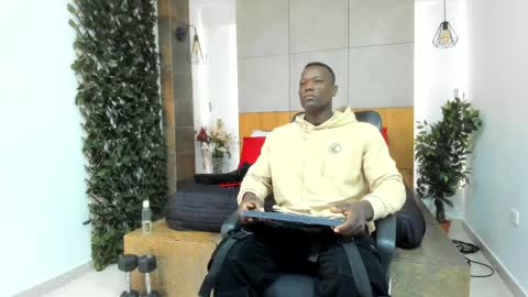 Snapshot of marcusblack_ chatting on 14, 5, 2026 Marcusssss online show from 14, 5, 2026
