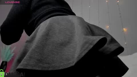 Margaret Clark online show from 31, 1, 2025