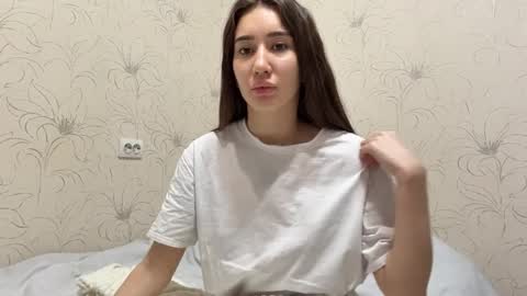 Snapshot of margaretawieczorek chatting on 26, 5, 2026 Emily online show from 26, 5, 2026
