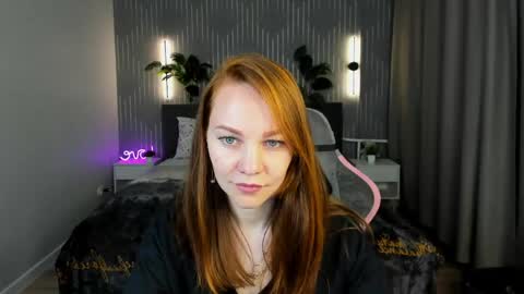 Margo Kellly online show from 27, 4, 2026