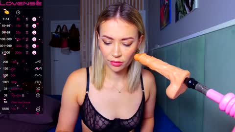 Snapshot of margohotty chatting on 5, 12, 2024 Margo for you online show from 5, 12, 2024