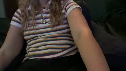 Snapshot of margolane chatting on 16, 2, 2026 Elle online show from 16, 2, 2026