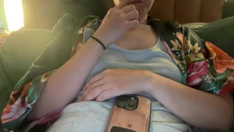 Snapshot of margolane chatting on 27, 5, 2026 Elle online show from 27, 5, 2026