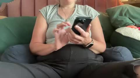 Snapshot of margolane chatting on 30, 5, 2026 Elle online show from 30, 5, 2026