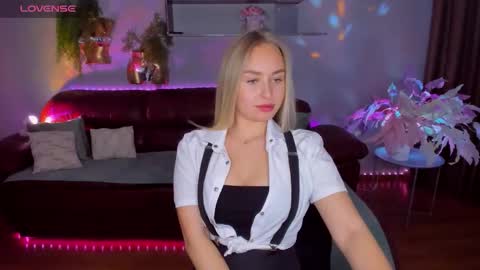 Snapshot of margosugar chatting on 12, 4, 2026 MargoSugar online show from 12, 4, 2026
