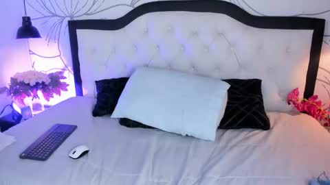 Margot  online show from 5, 2, 2026