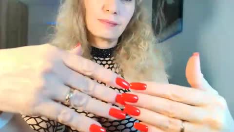 Snapshot of maria_anna_mmm chatting on 25, 4, 2026 maria_anna_mmm online show from 25, 4, 2026