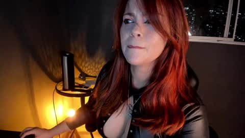 Snapshot of maria_isabells chatting on 3, 2, 2025 Maria Isabell online show from 3, 2, 2025