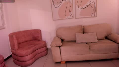 MARIA HERRERA  online show from 10, 11, 2025