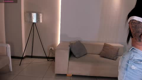 MARIA HERRERA  online show from 1, 12, 2025