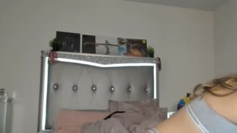 Snapshot of mariahpinkkitty chatting on 3, 1, 2025 Pinkkitty online show from 3, 1, 2025