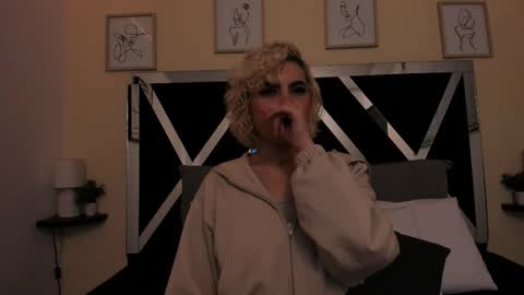 Snapshot of marian_pinzon chatting on 16, 9, 2025 Marian online show from 16, 9, 2025