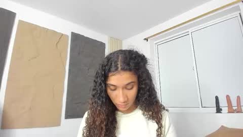 Marian online show from 3, 12, 2025